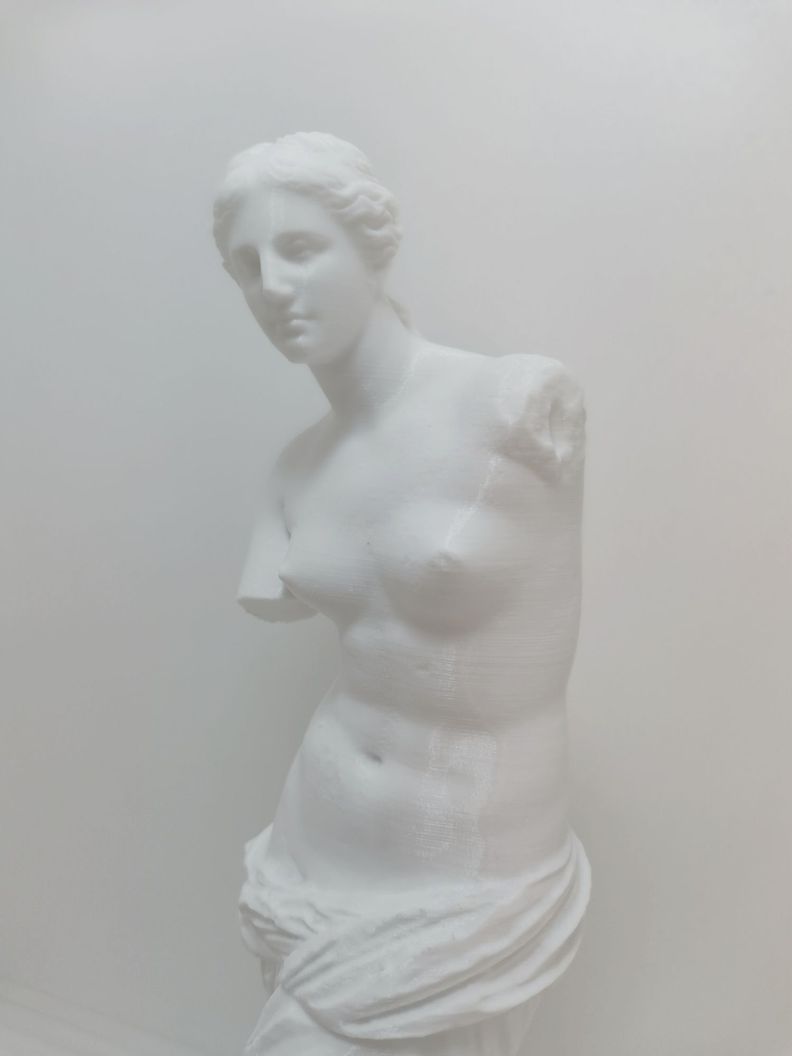 Venus de Milo Escultura Clásica en Impresión 3D, 25 cm, Blanco Elegante-2
