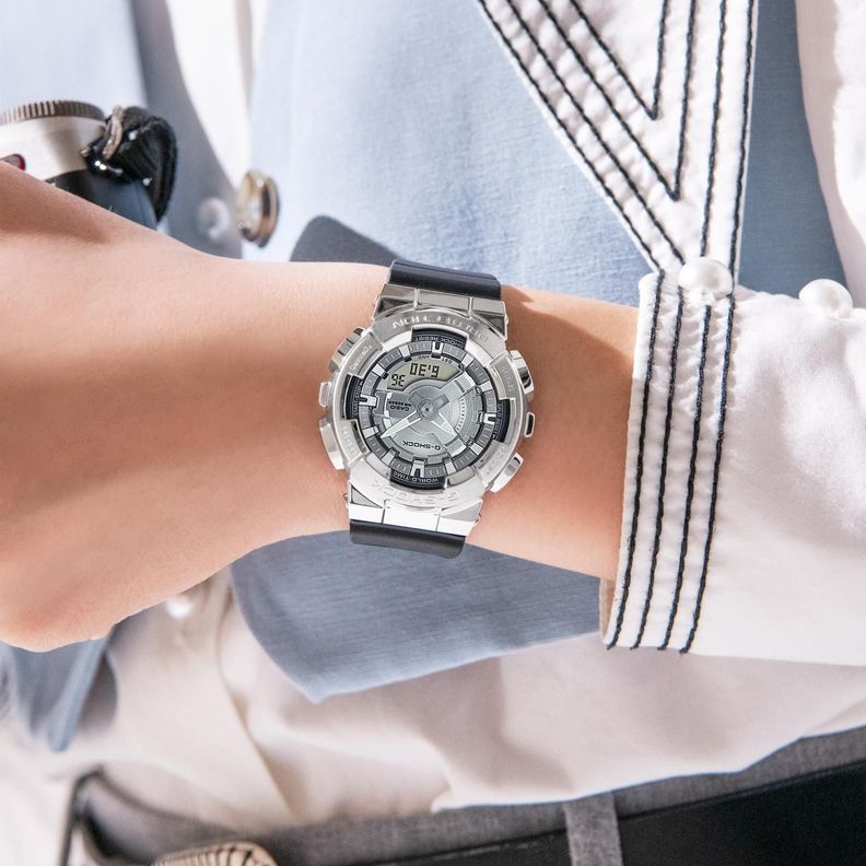Reloj G-SHOCK GM-S110-1ADR Resina/Acero Mujer Plateado-4