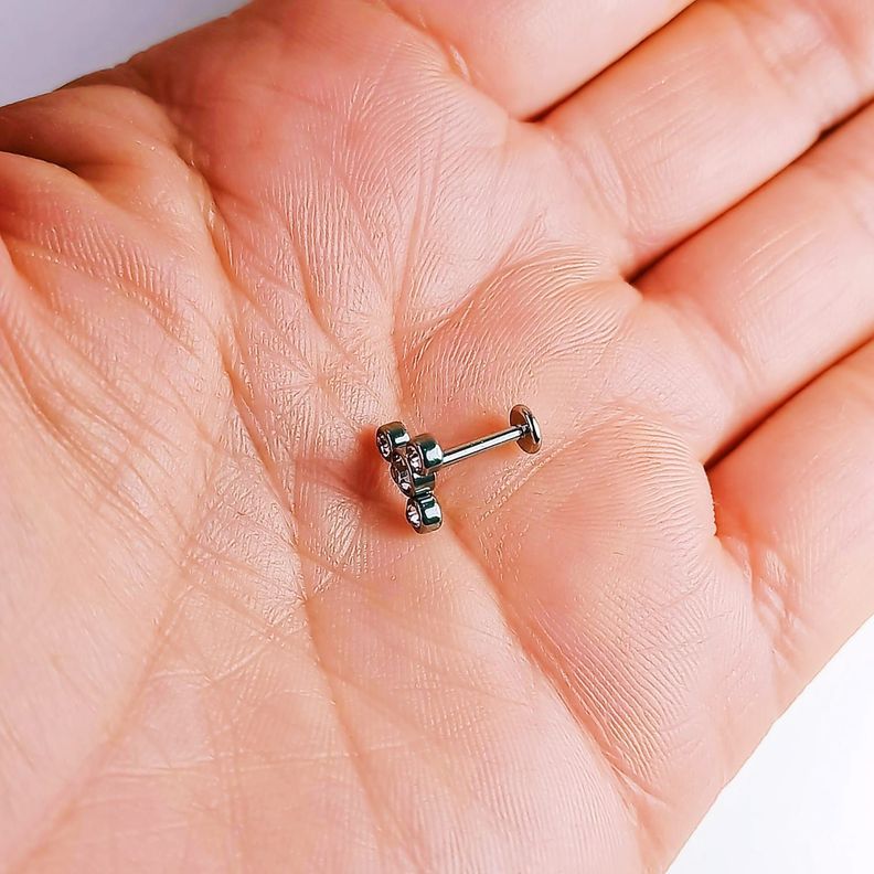 Piercing Oreja Tragus Conch Labret Modelo Triqueta de zirconio Hipoalergenico Unidad-5