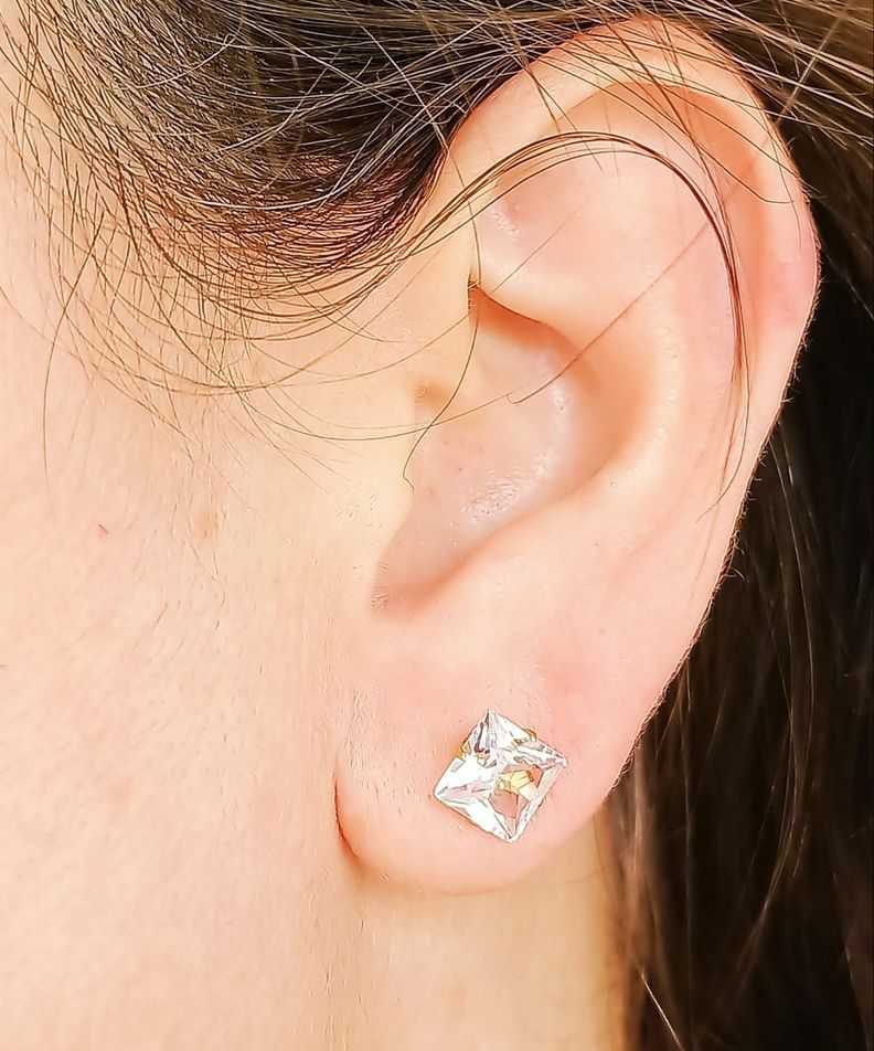 Aros Puntos De Luz Zirconio 7mm Cuadrado Chapados en oro 18kl-2