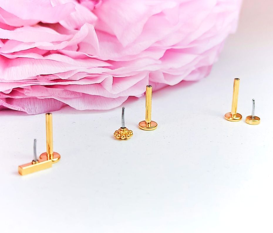 Conjunto Push pin Piercing Chapado En Oro 18k Nostril Labret Punto Luz-2
