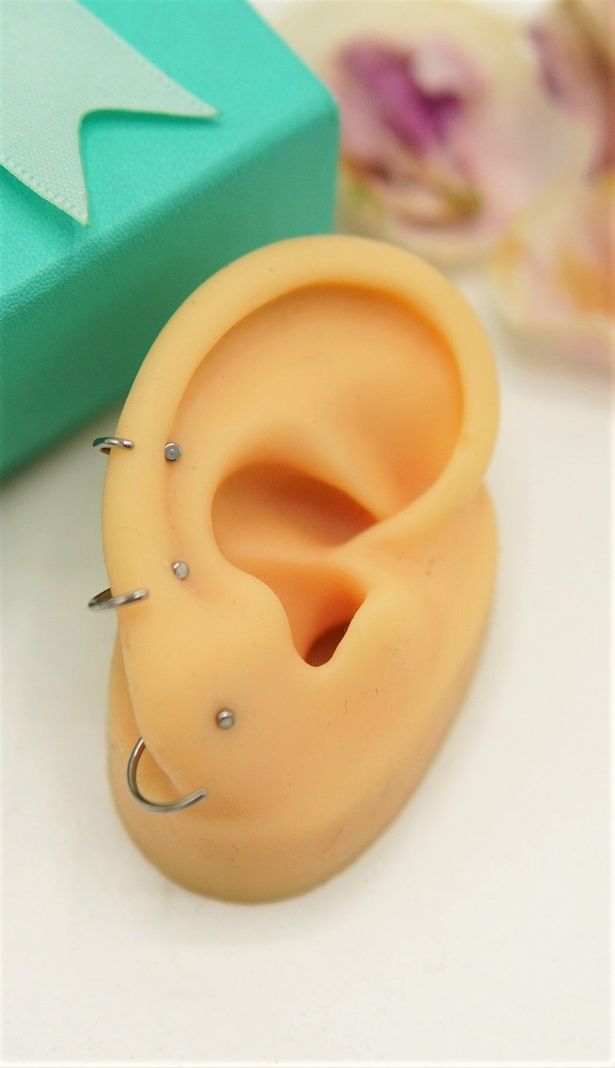 Pack de tres aros piercing abierto nostril titanio ASTM F136 plateados-4