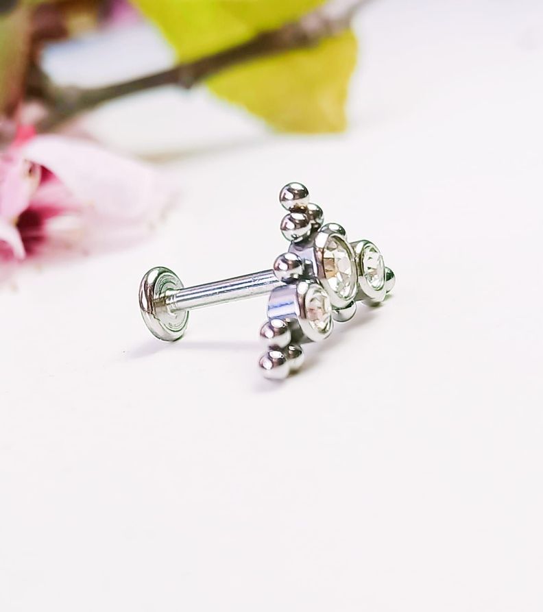 Piercing Oreja Tragus Conch Labret Modelo Triangular Hipoalergenico Unidad-4