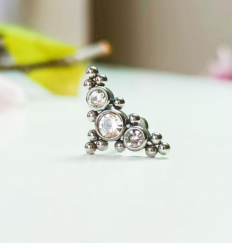 Piercing Oreja Tragus Conch Labret Modelo Triangular Hipoalergenico Unidad-5