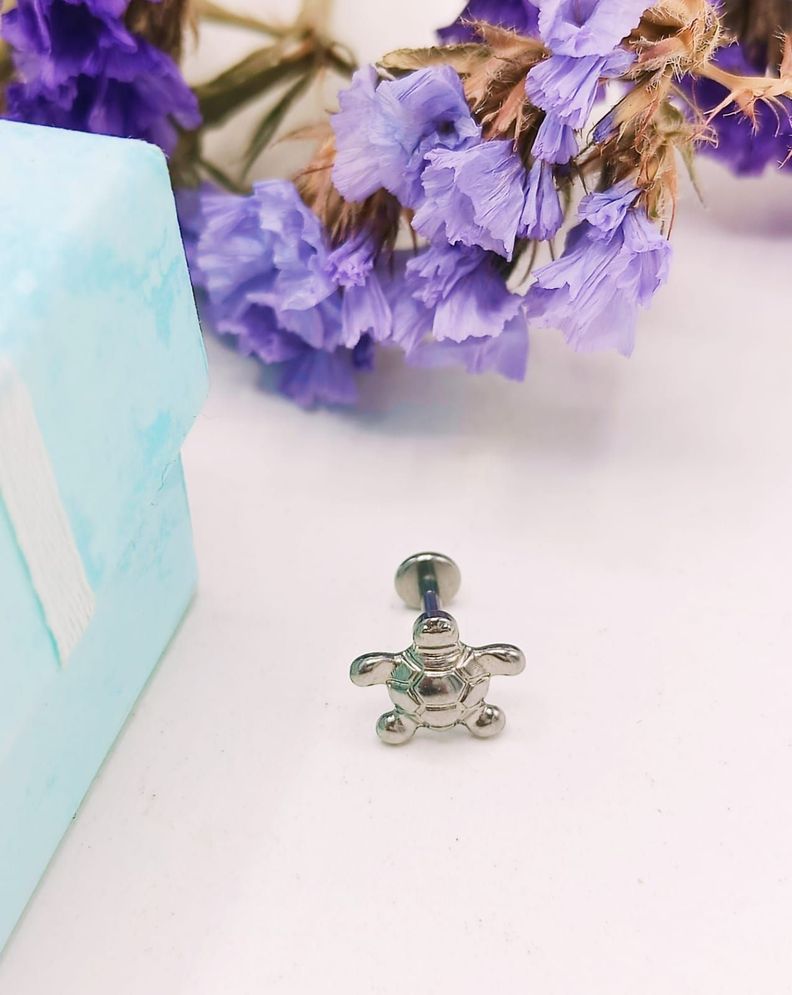 Piercing Labret Astm F136 G23 Acero Titanio Tortuga Tragus-1