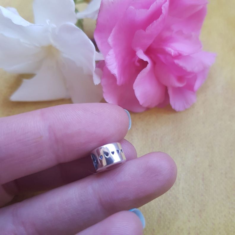 Charm dije abalorio carita ojitos cerrados boca roja plata 925 estilo pandora-1