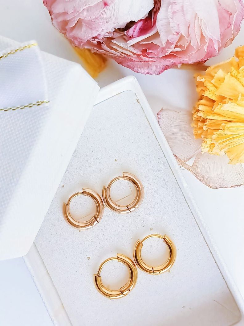 Pack 2 Par De Argollas Piercing Orejas Chapadas En Oro 18k-1