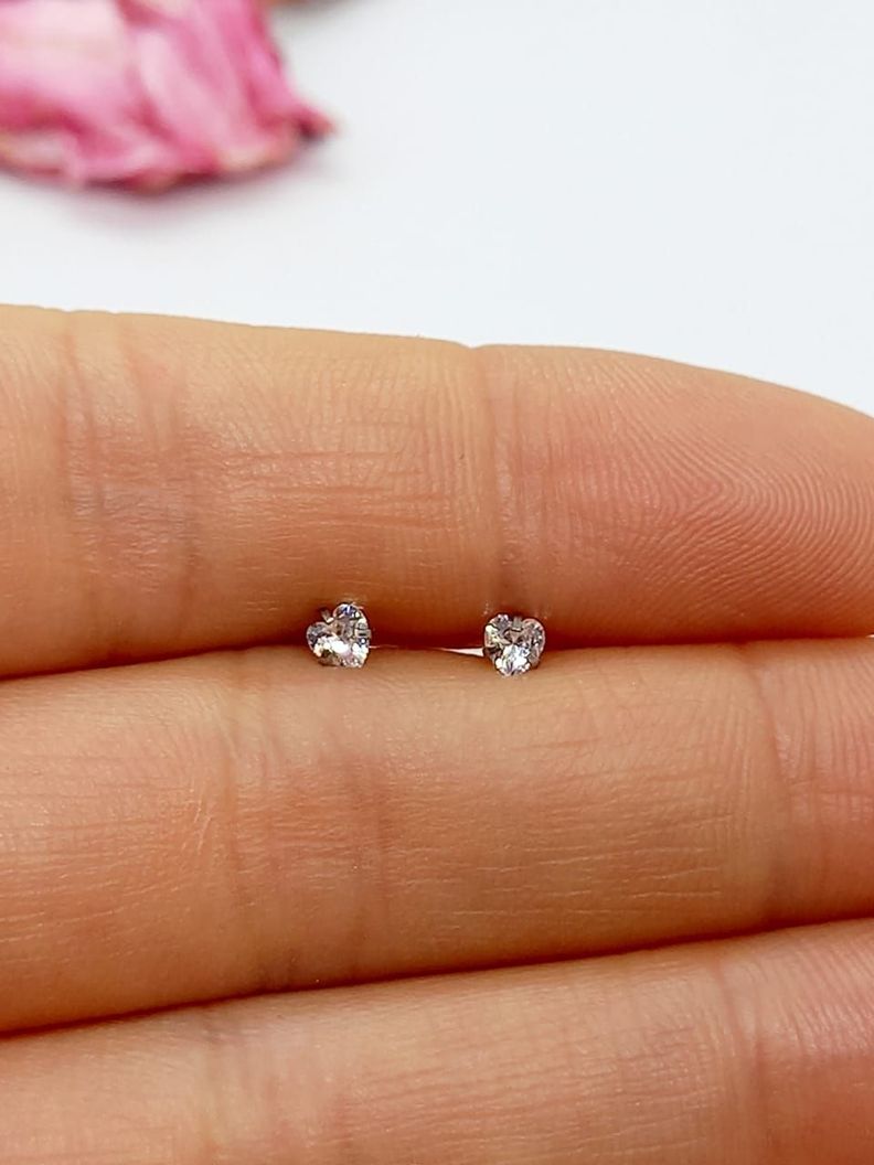Piercing labret monroe corazon cartílago nariz boca oreja-1