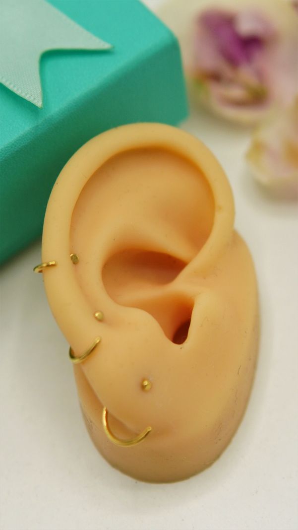 Pack de tres aros piercing abierto nostril titanio ASTM F136 dorados-3