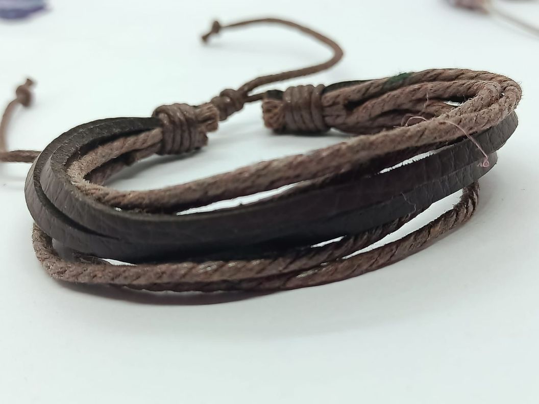 Pulsera De Cuero Y Cuerda Trenzada  Marron Ajustable-1
