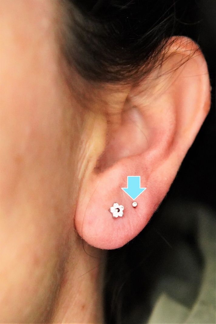 Piercing punto de luz facial oreja boca titanio ASTM F136 G23 dorado-5
