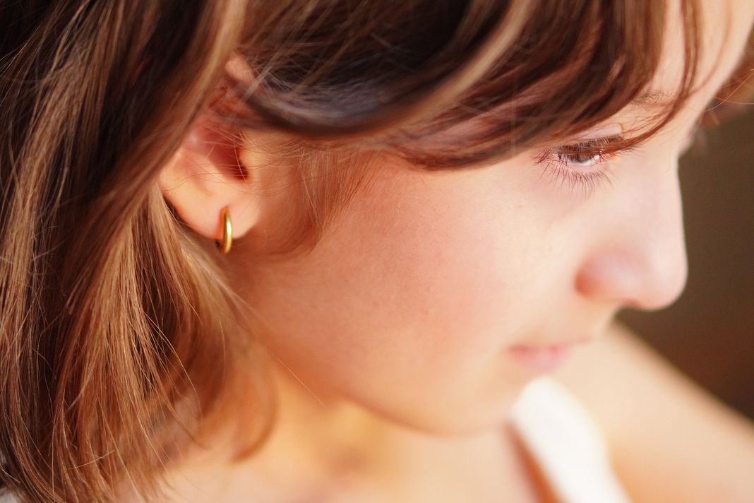 Argollas Circonios 8mm Titanio Astm F136 Chapado En Oro 18k-2