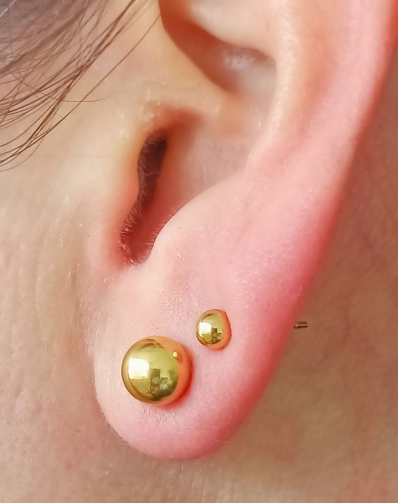 Pack De Aros Piercing Esferas 5mm + 7mm Chapadas En Oro 18k-5