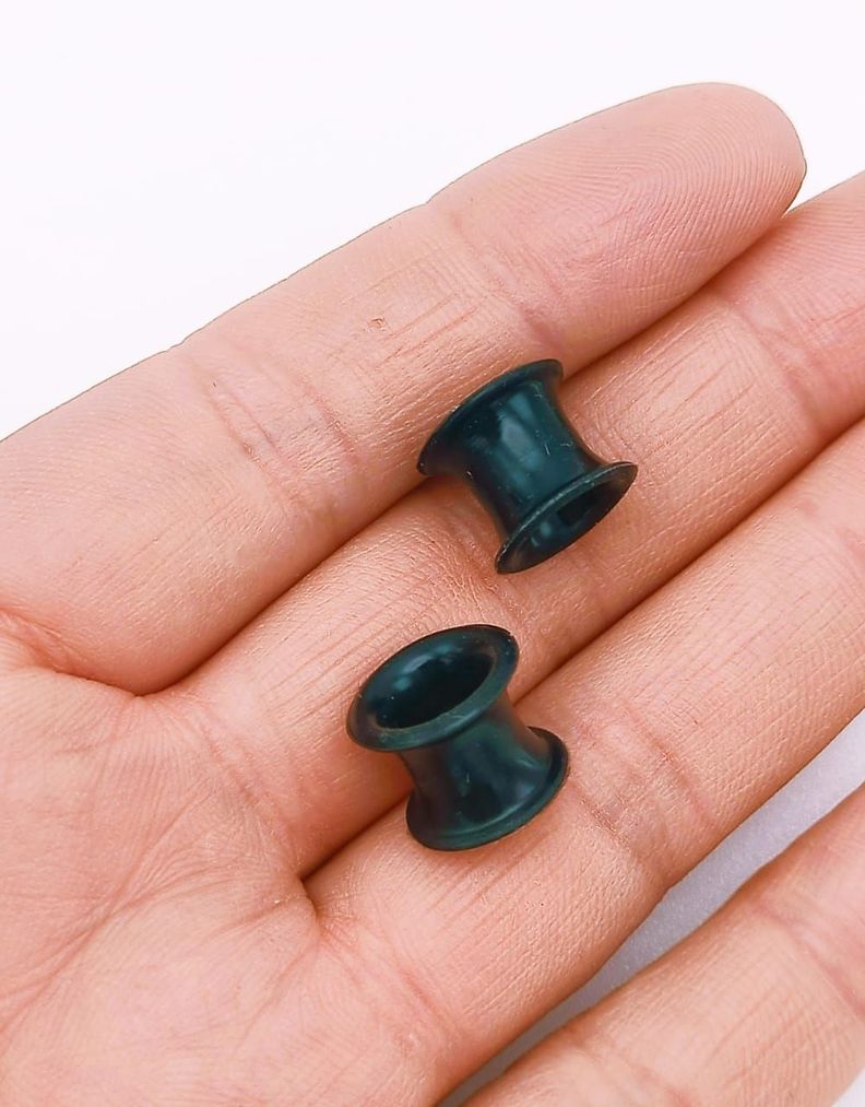 Aros Expansores Oreja 8mm Acampanado Estiradores Silicona-3