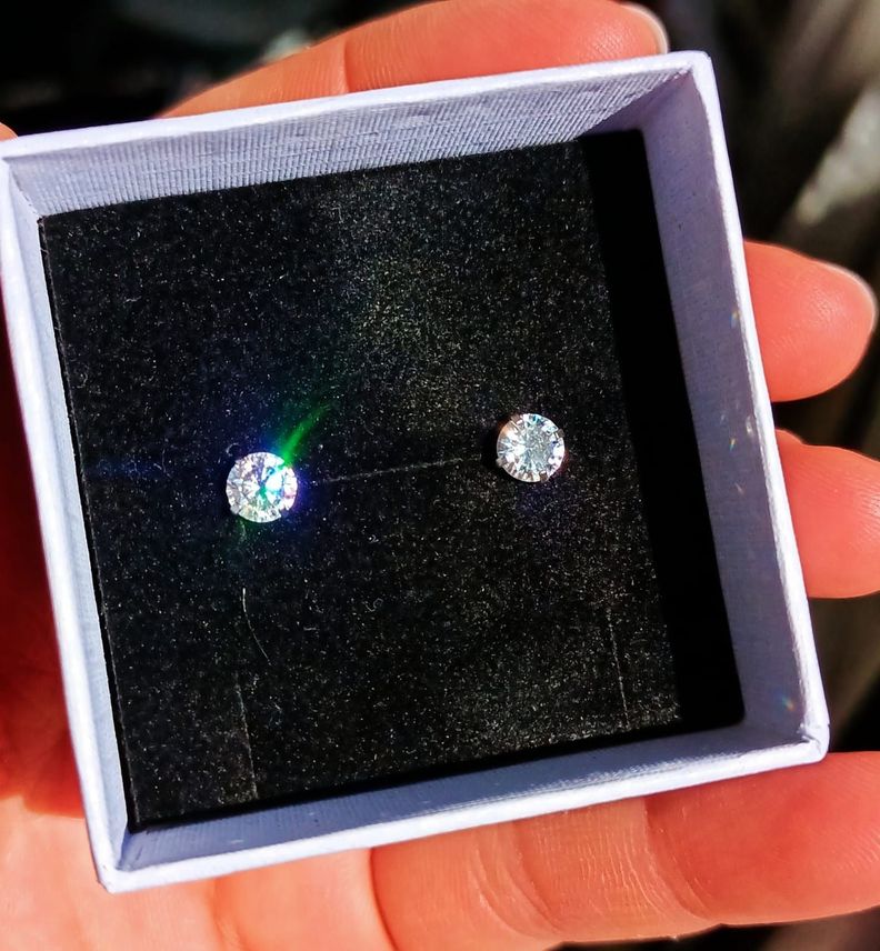 Aros puntos de luz Hipoalergénicos figuras distintas Zirconia Blanco 5mm-5