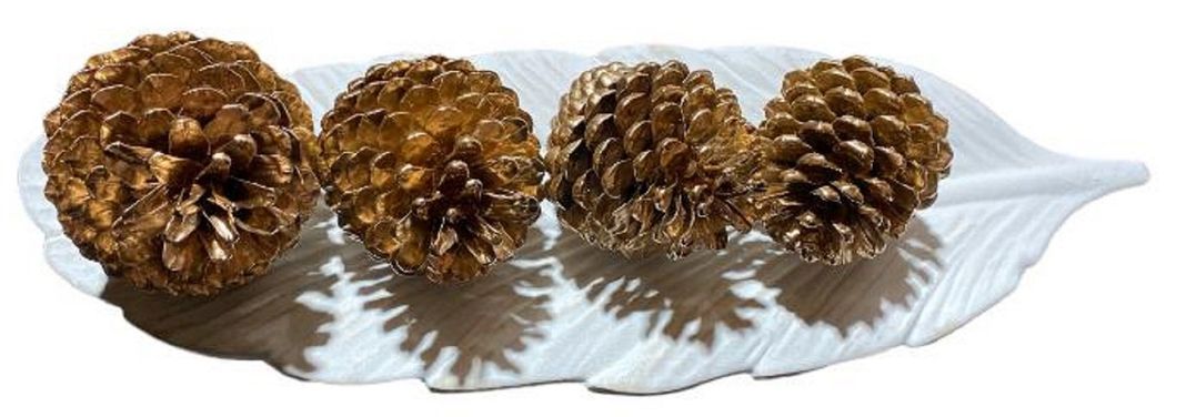 Decoración de Piñas Doradas sobre Hoja Blanca Estilizada-1