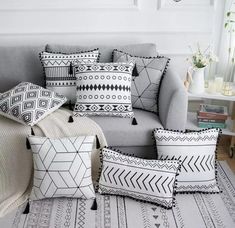 Funda Para Cojin Pompon Decorativa Diseño 45x45-1