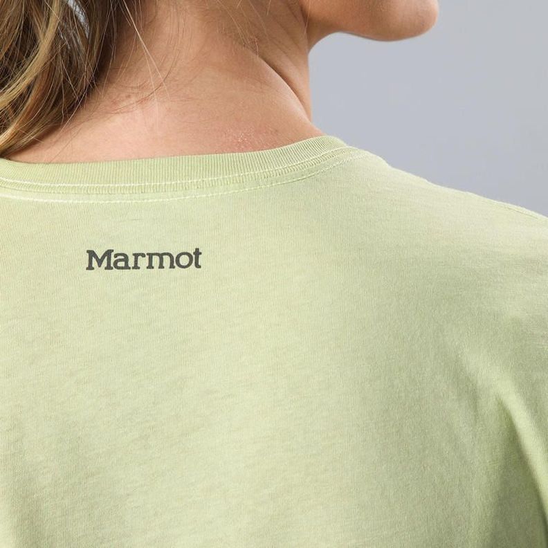 Polera Marmot Mujer Chest Logo Tee Verde-4