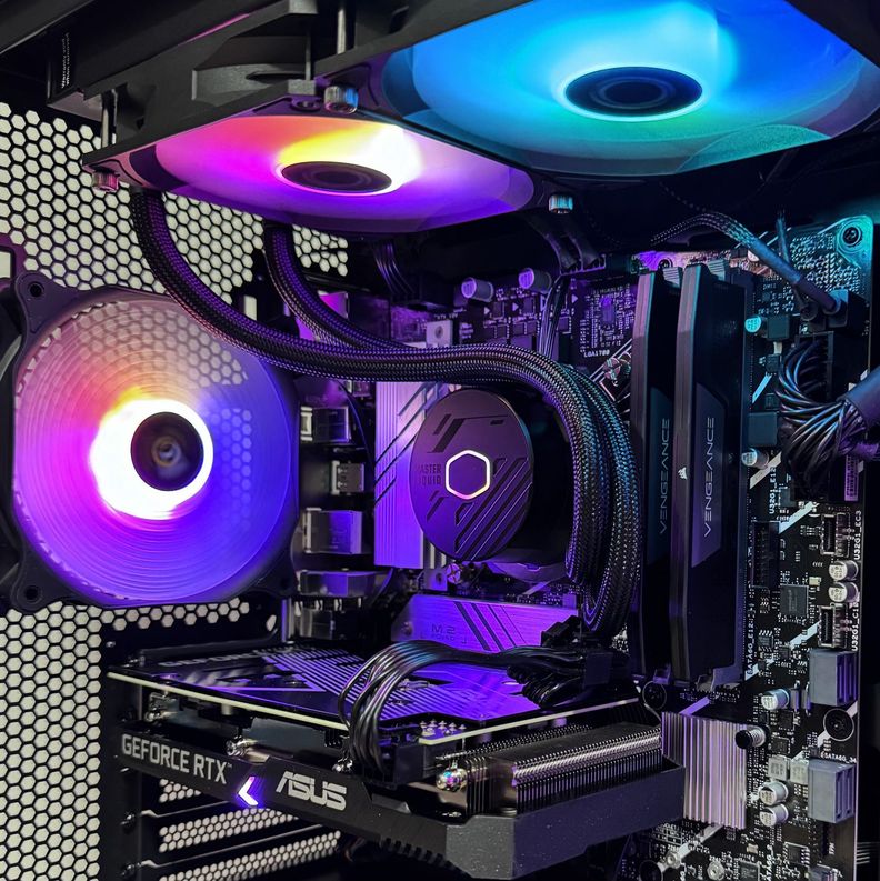 PC Gamer PBA Intel Core Ultra 5 225F 10-core + B860 + 32GB DDR5 + RTX 4060 8GB-4