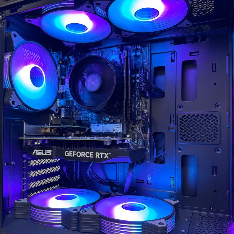 PC Gamer Intel i5 12400F 6-Core + H610 WIFI + 16GB DDR4 + RX 7600 8GB-3