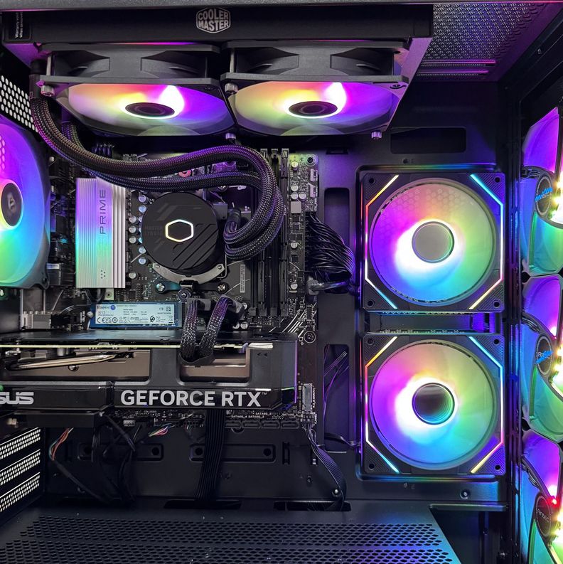 PC Gamer Amd Ryzen 5 9600X 6-Core + B650 WIFI+BT + 32GB DDR5 + RTX 4070 12GB-5