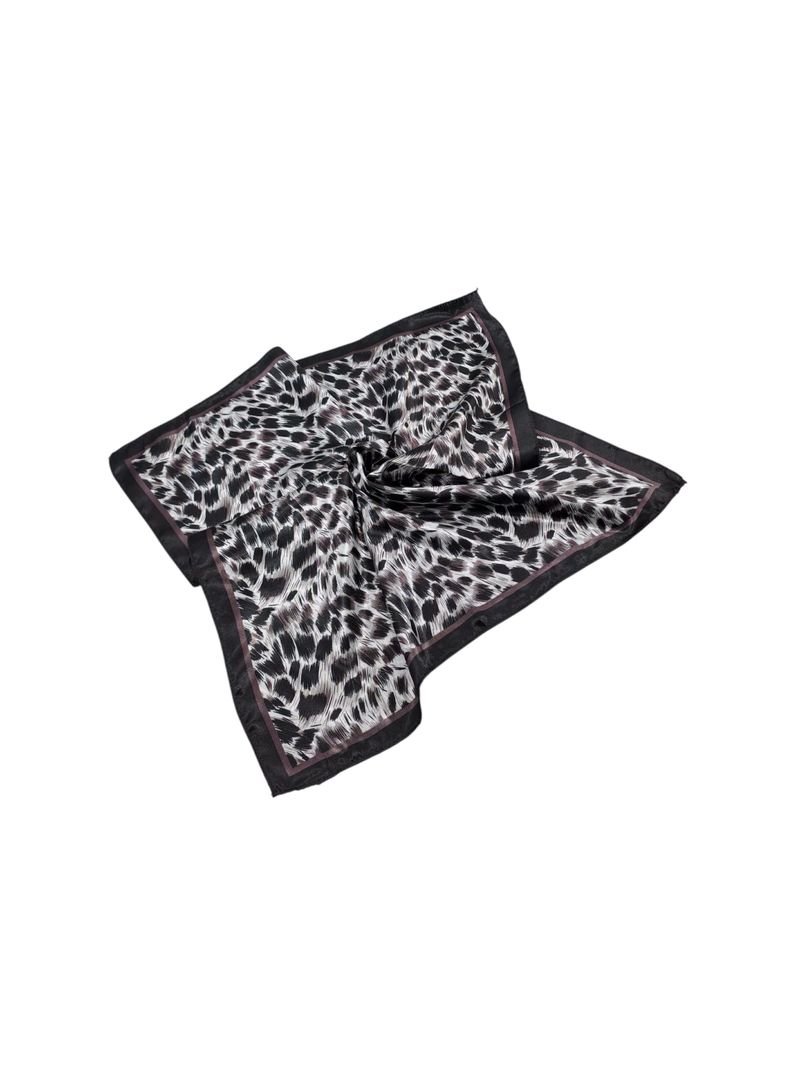 Pañuelo Satinado Mujer Diseño Animal Print color Negro 50 x 50 cms-0
