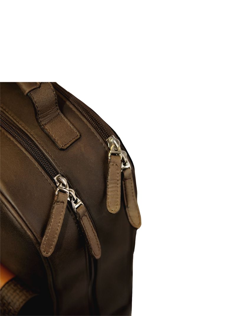 Mochila  100% Cuero Craftmen-5