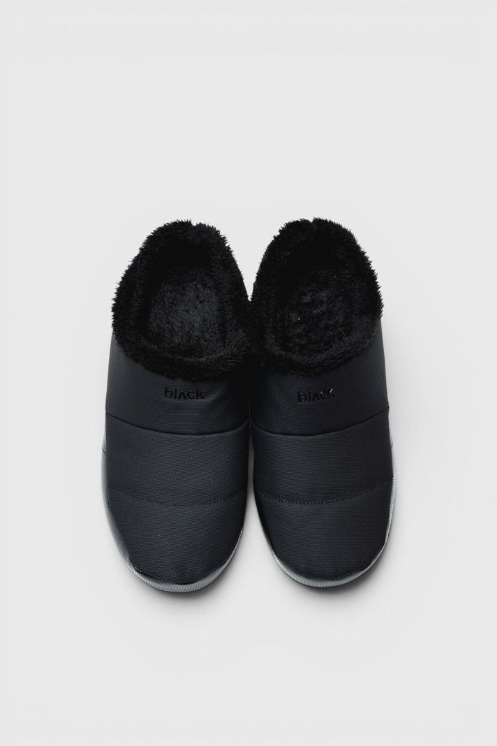 Pantuflas Solid Black Black Bubba