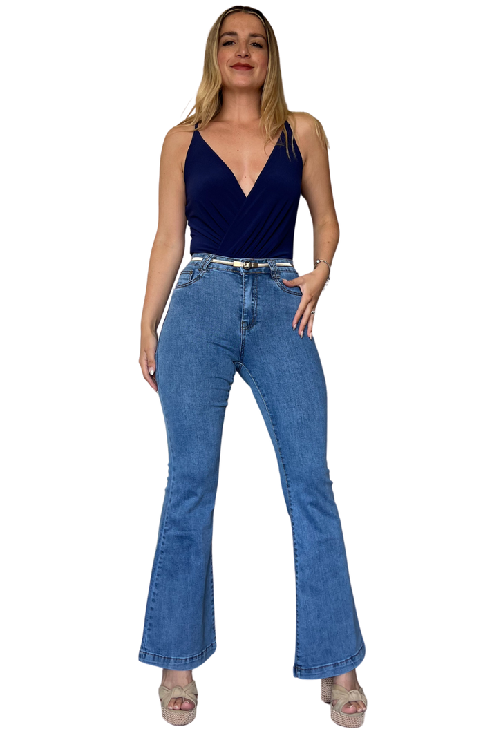 Jeans flare mujer celeste tiro alto-1