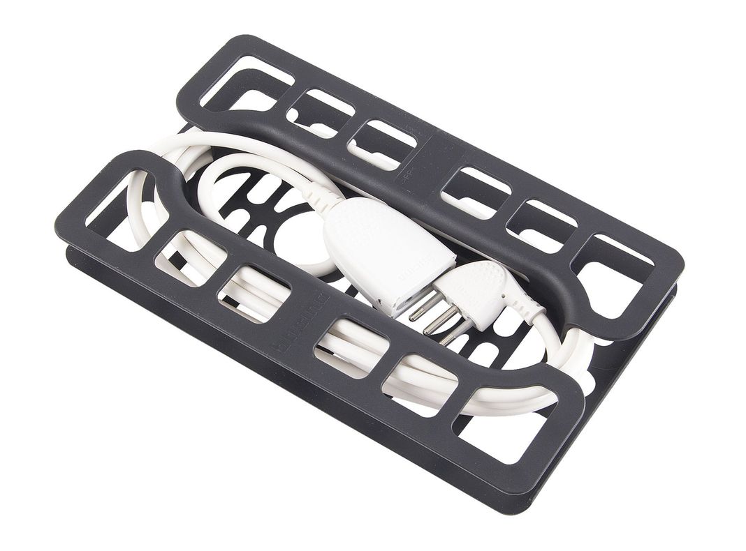 Alargador simple 3 m 2p + t 10a blanco Bticino-1