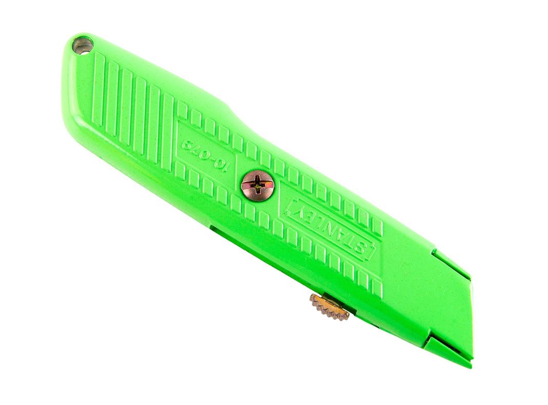 Cuchillo cartonero mango metálico 6'' 10-079 Stanley-1