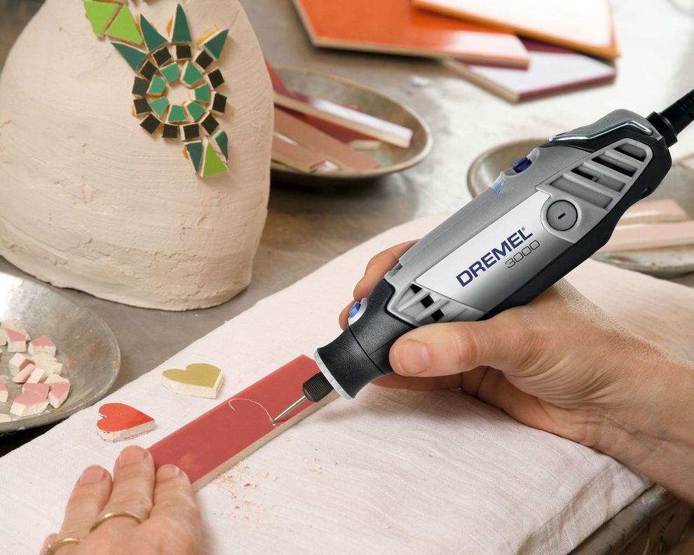 Multipropósito 120W 3000 + 27 accesorios Dremel-7