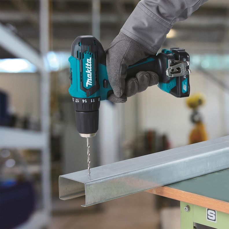 Taladro Percutor 12V CXT 2 Baterias 2 Ah + Cargador - Makita-6