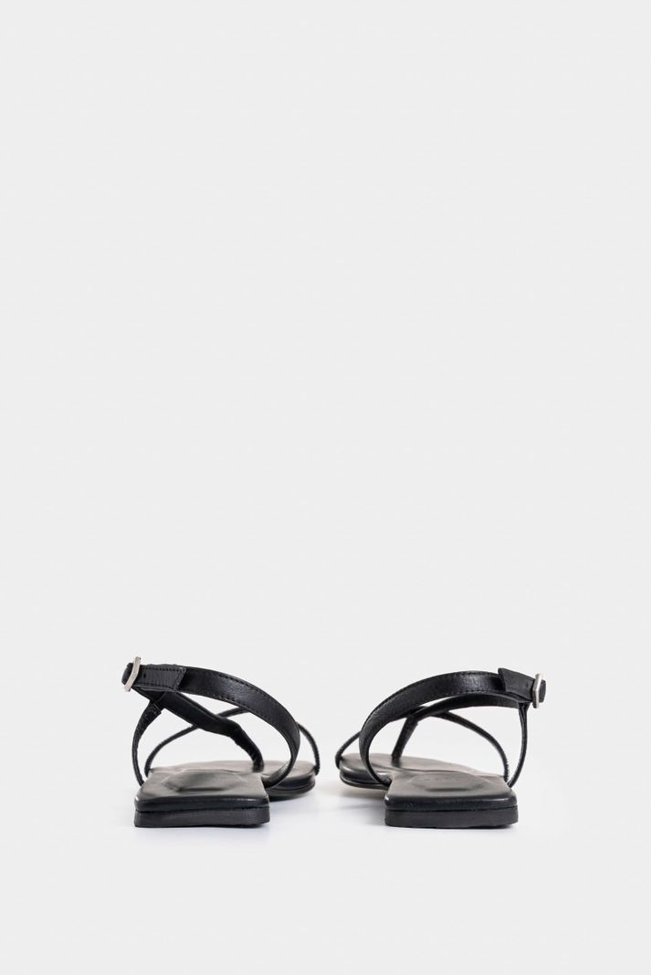 Vélez Sandalia Plana Sirio De Cuero Para Mujer Millaré Negro-2