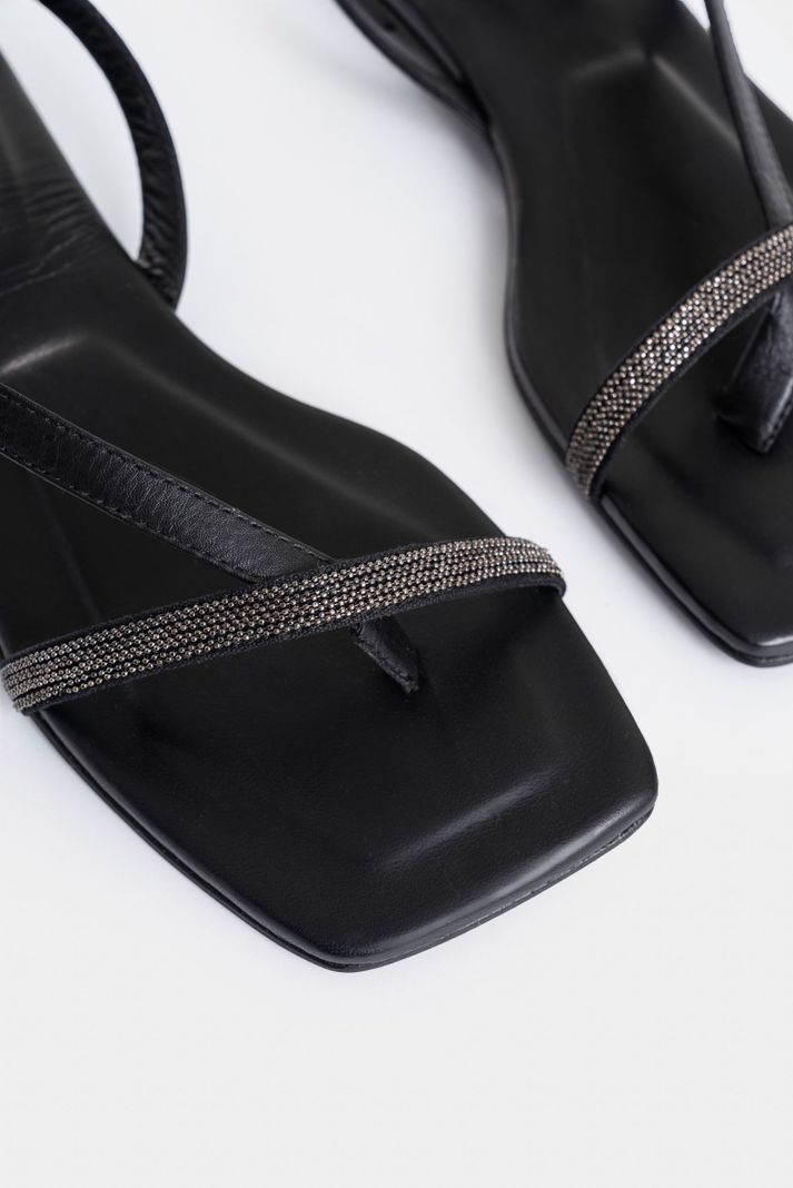 Vélez Sandalia Plana Sirio De Cuero Para Mujer Millaré Negro-4