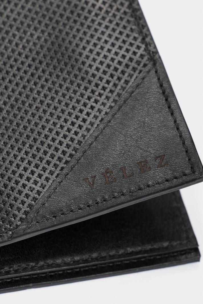 Vélez Billetera Titus Cuero Para Hombre Grabado Cruces Negro-4