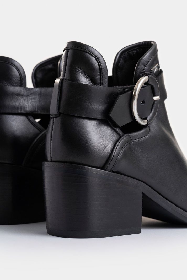 Vélez Botines Tacón Campina De Cuero Hebilla Negro-4