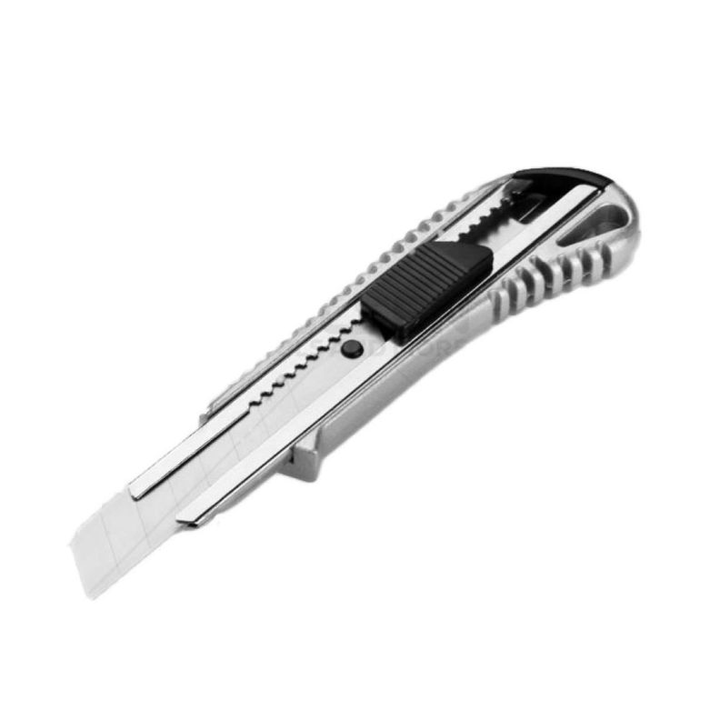 Cutter Exacto Cuchillo Cartonero Metalico + 5 repuestos 30002 Tolsen Plata 21.5
