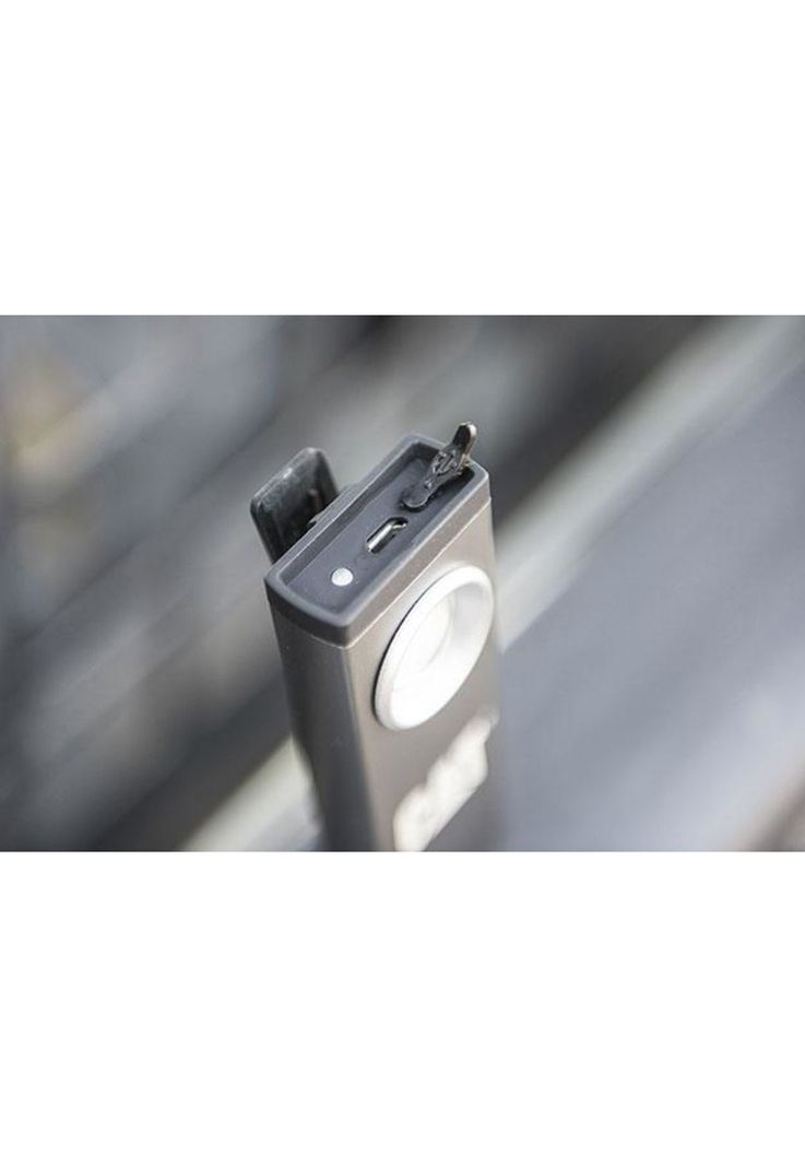 LINTERNA LED DE BOLSILLO RECARGABLE  CT5115 LUMENES 200-2