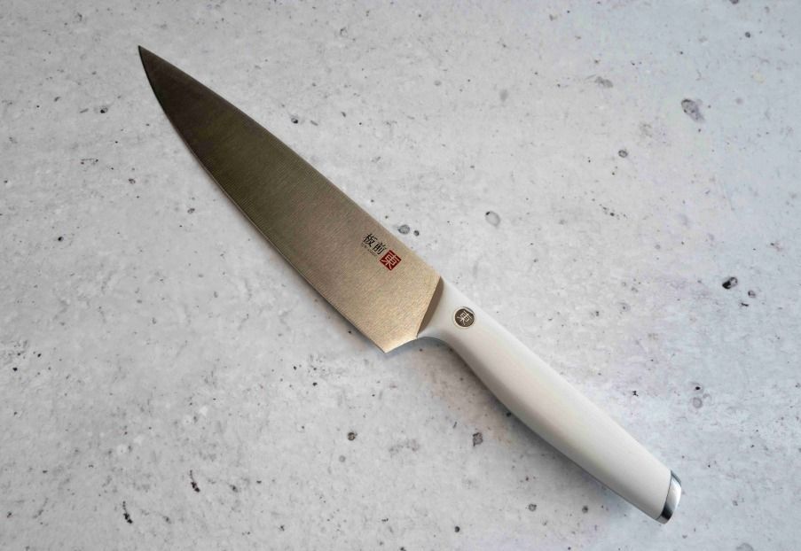 CUCHILLO CHEF BLANCO TOKAI-3