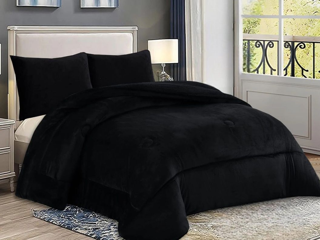 COBERTOR DE INVIERNO PLUSH LISO PLAZA Y MEDIA NEGRO-1