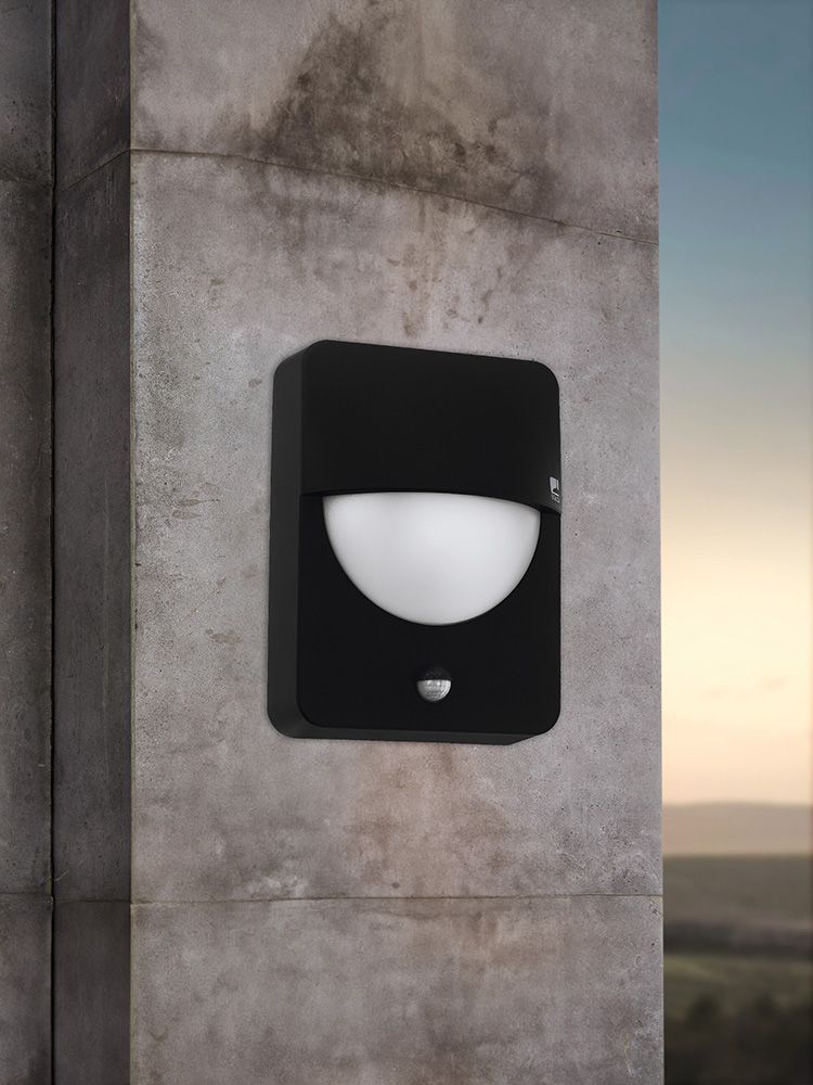 APLIQUE PARED SALVANESCO ACERO NEGRO E27 1X28W COD.98705-4