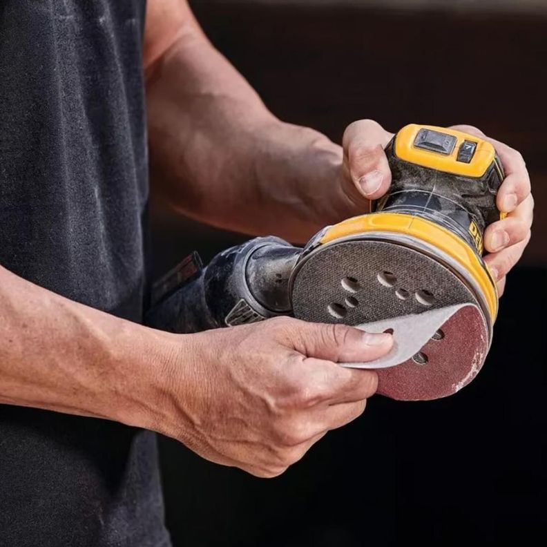 Lijadora Orbital Inalmabrica Dewalt DCW210B-2