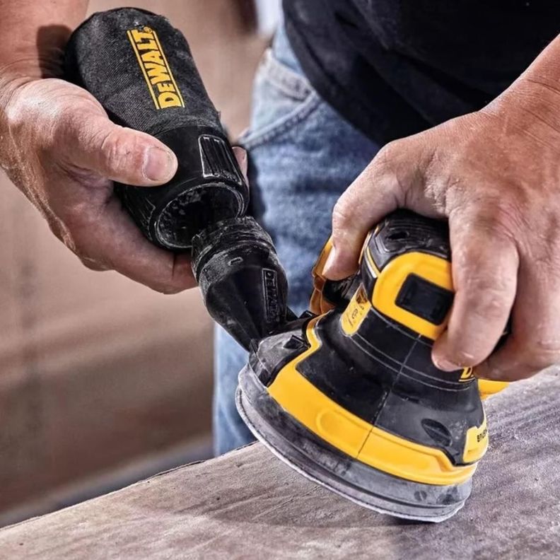 Lijadora Orbital Inalmabrica Dewalt DCW210B-4