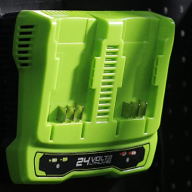 Cargador de Batería Dual Greenworks 24V - 4.0 AH -2933207-2