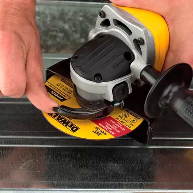 Kit Promo Esmeril Dewalt DCG412B + Huincha + Escuadra y Disco-3
