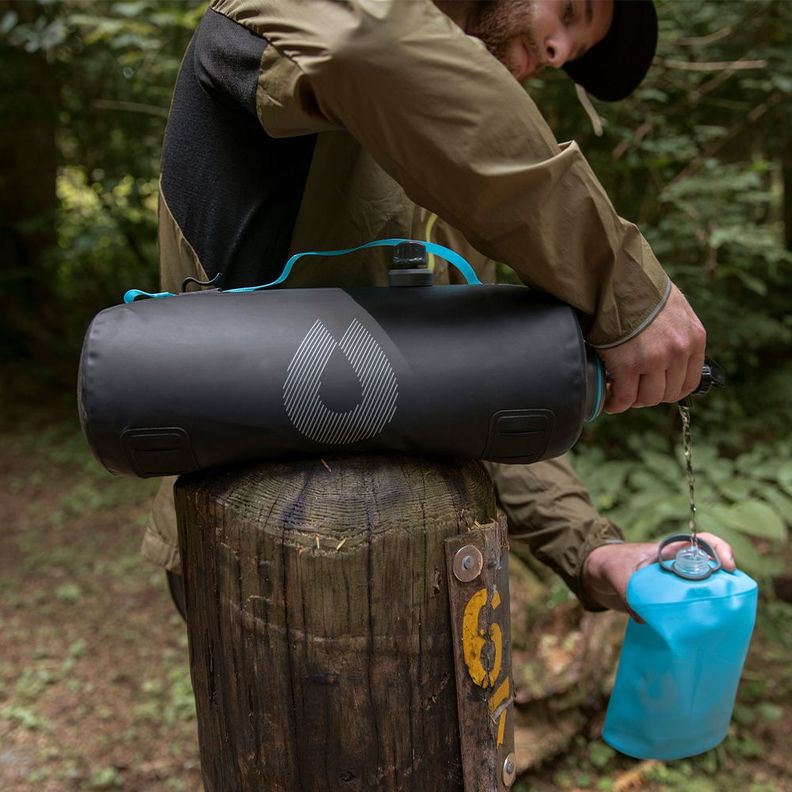 BOTELLA DE HIDRATACION EXPEDITION 8L CHASM BLACK-6