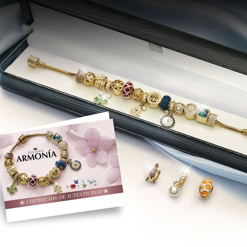 Pulsera con 18 accesorios de oro-5
