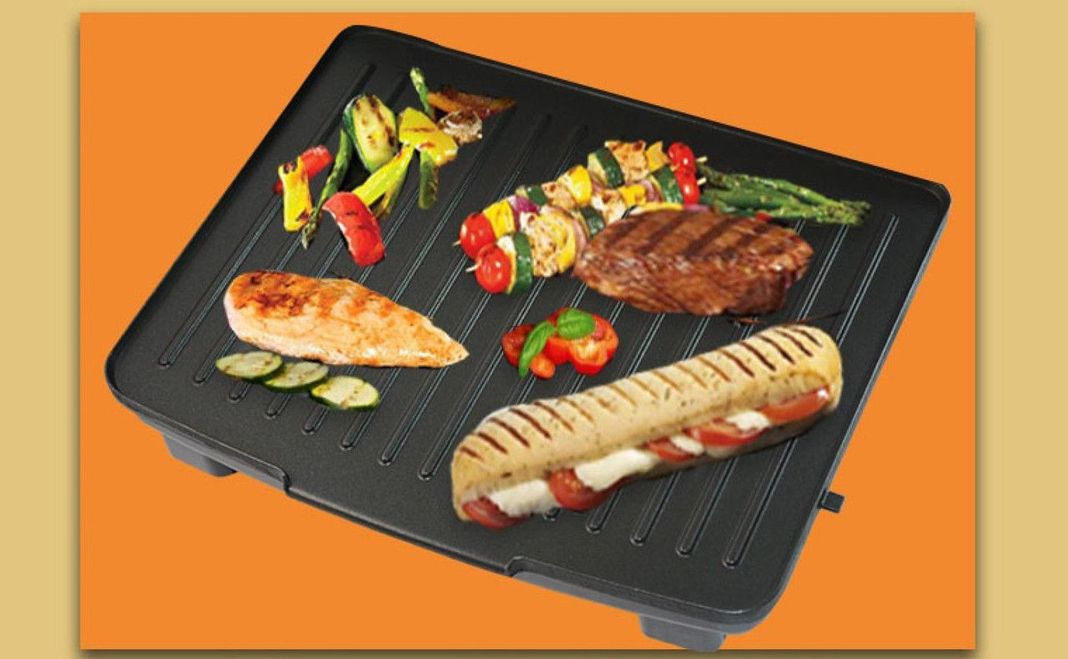 Tostadora Pan 2000W Sandwichera Parrillera Antiadherente Lau-5