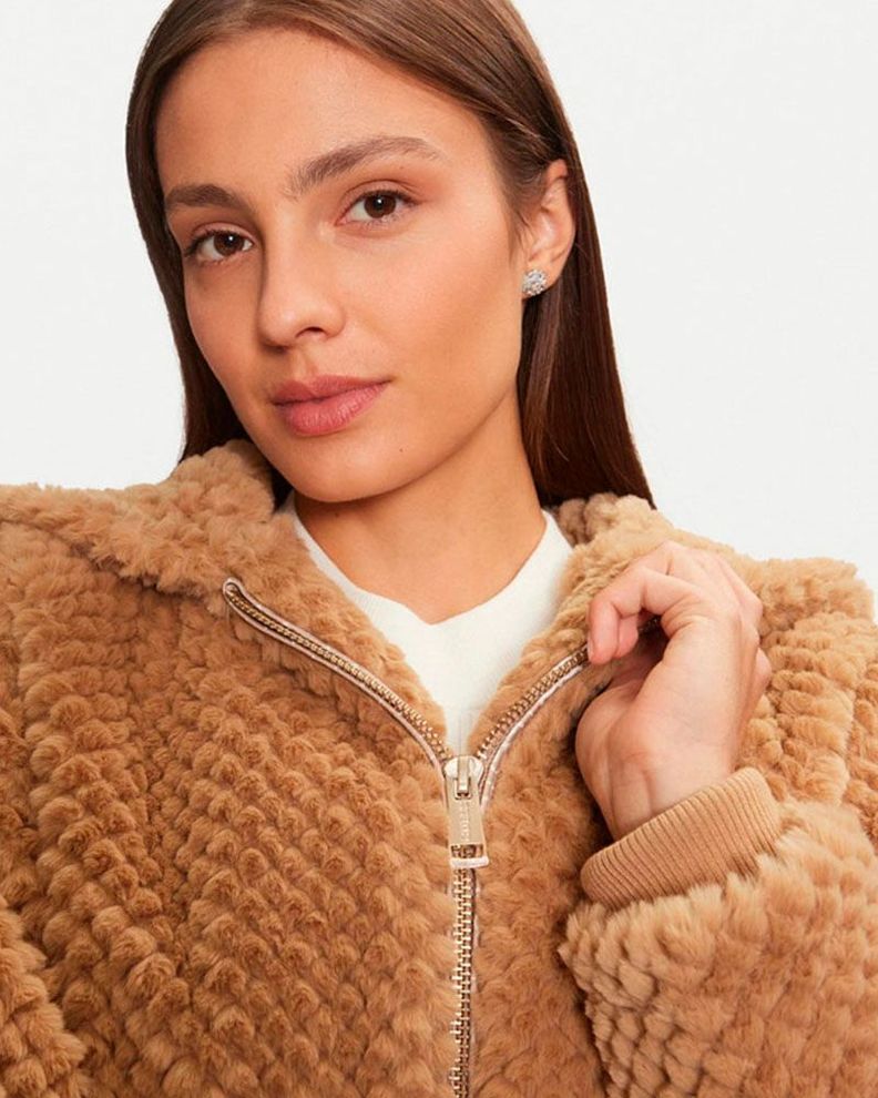Chaqueta Guess Mujer New Theoline Jacket Beige.-2